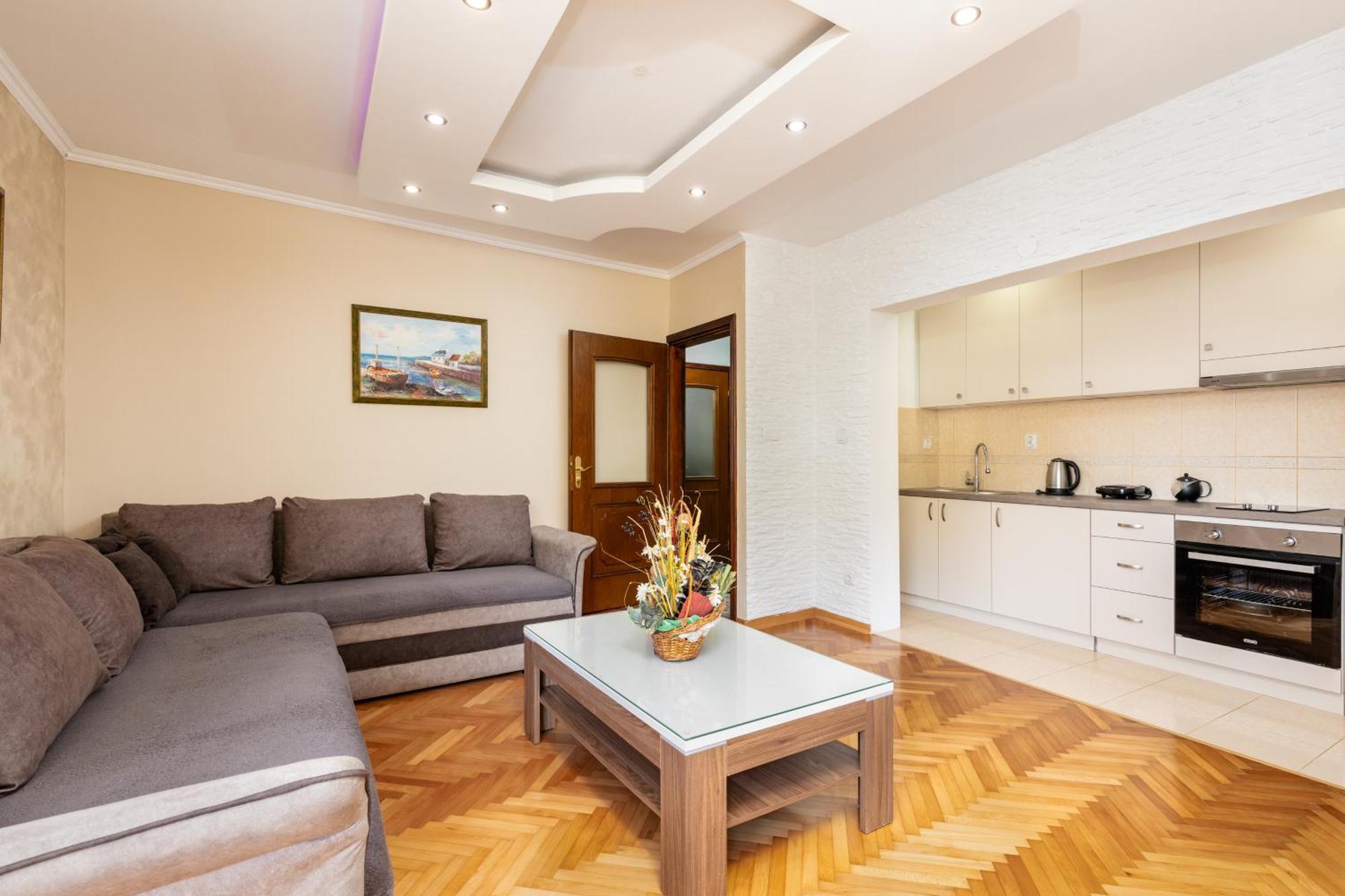 Apartment Dar & Mar ヘルツェグ・ノヴィ エクステリア 写真